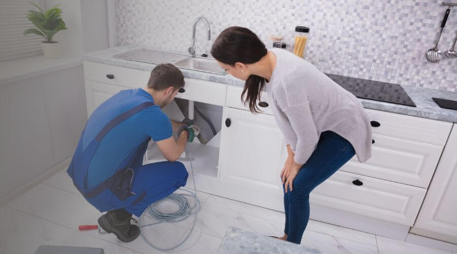 Professional emergency plumbing in Flora, IL